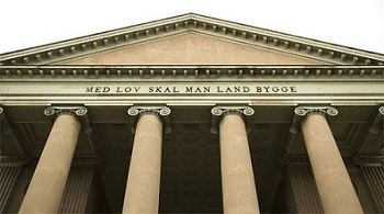 Massiv Bordplade indkaldes til Københavns Byret